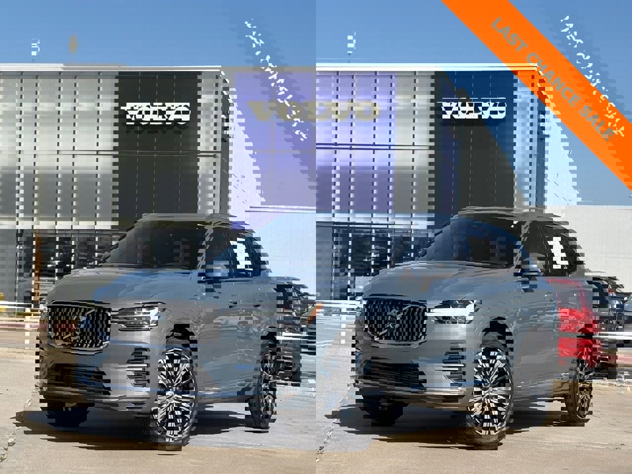 Certified 2023 Volvo XC60 T8 Plus w/ Protection Package Premier image 1