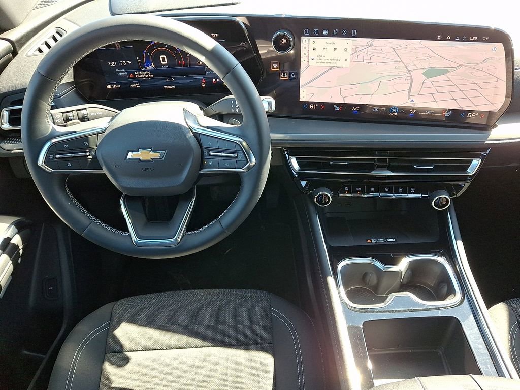 Used 2026 Chevrolet Traverse LT w/ Driver Confidence Package image 11