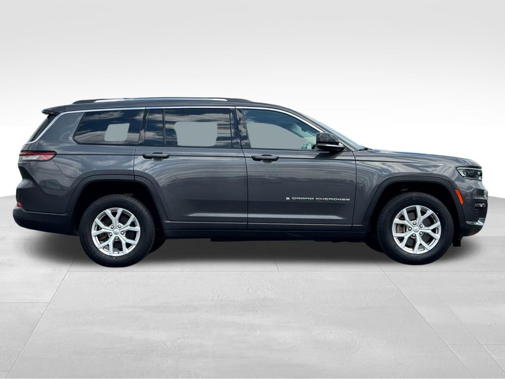 Used 2022 Jeep Grand Cherokee L Limited AWD/4WD image 8
