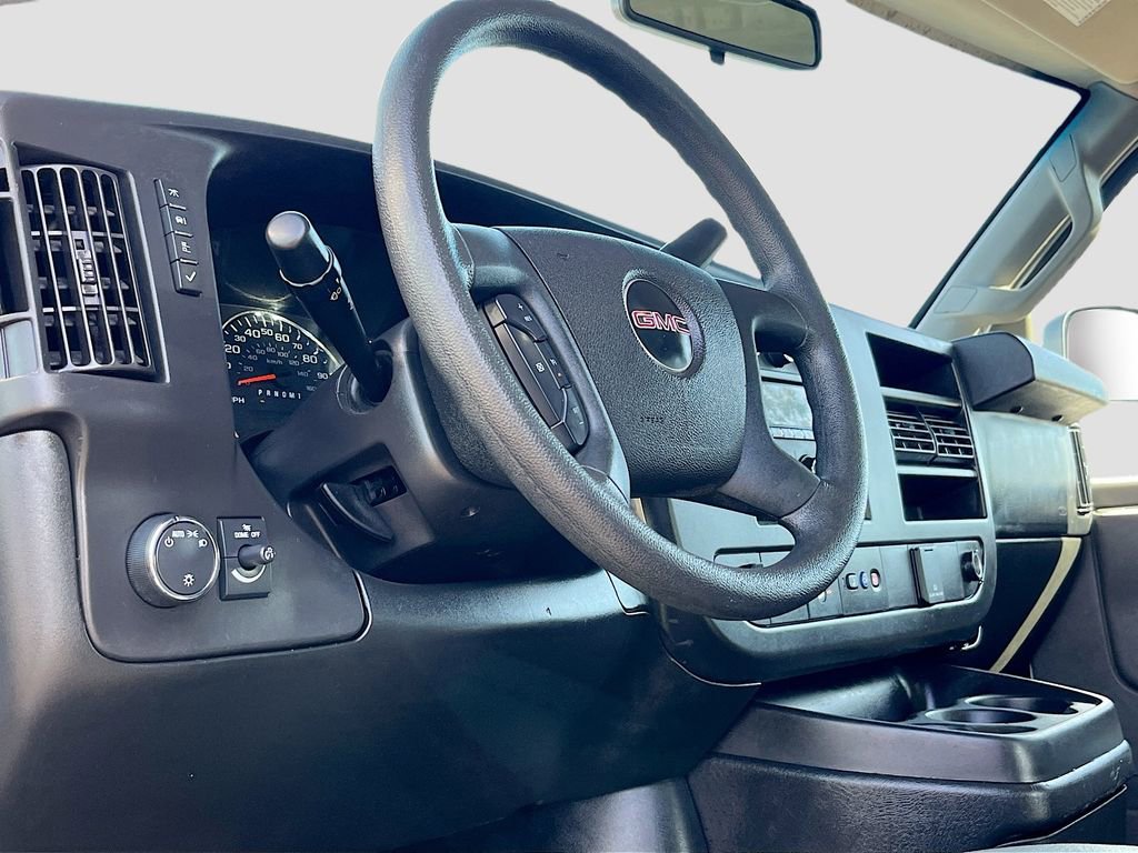 Used 2022 GMC Savana 2500 Work Van w/ Driver Convenience Package image 9