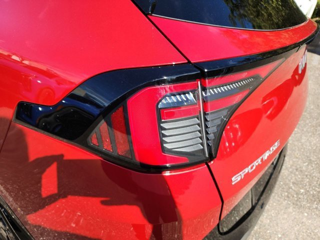 New 2026 Kia Sportage SX image 6