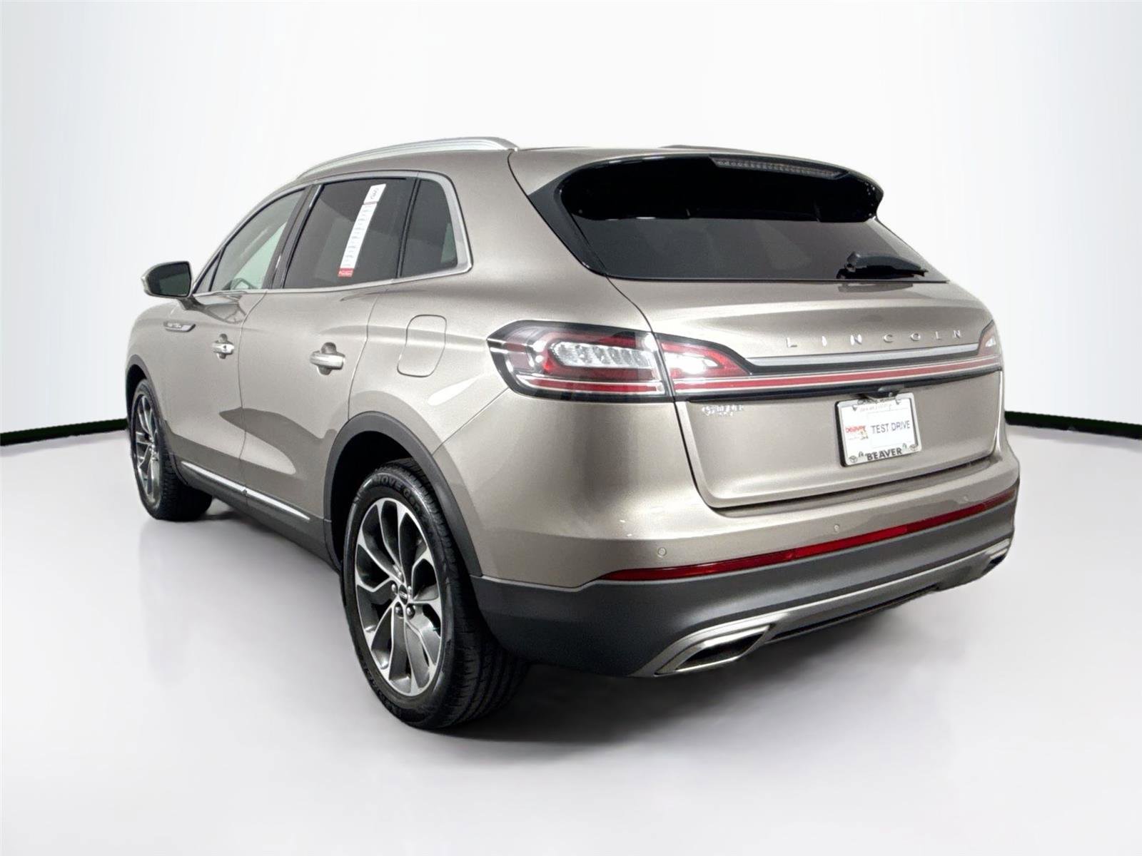 Used 2021 Lincoln Nautilus Reserve w/ Cargo Utility Package image 8