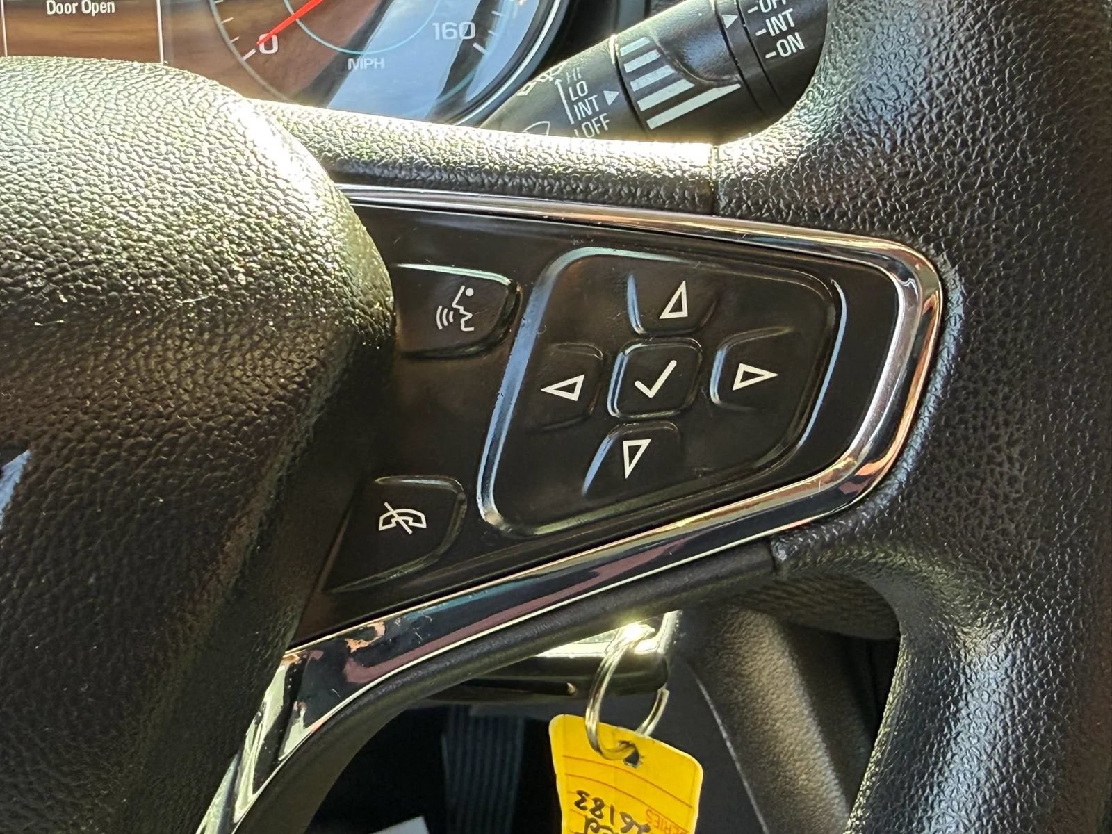 Used 2017 Chevrolet Cruze LT FWD image 24