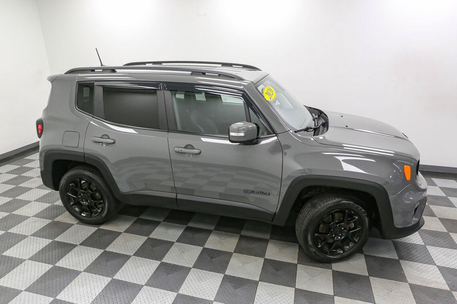 Used 2020 Jeep Renegade Altitude AWD/4WD image 5