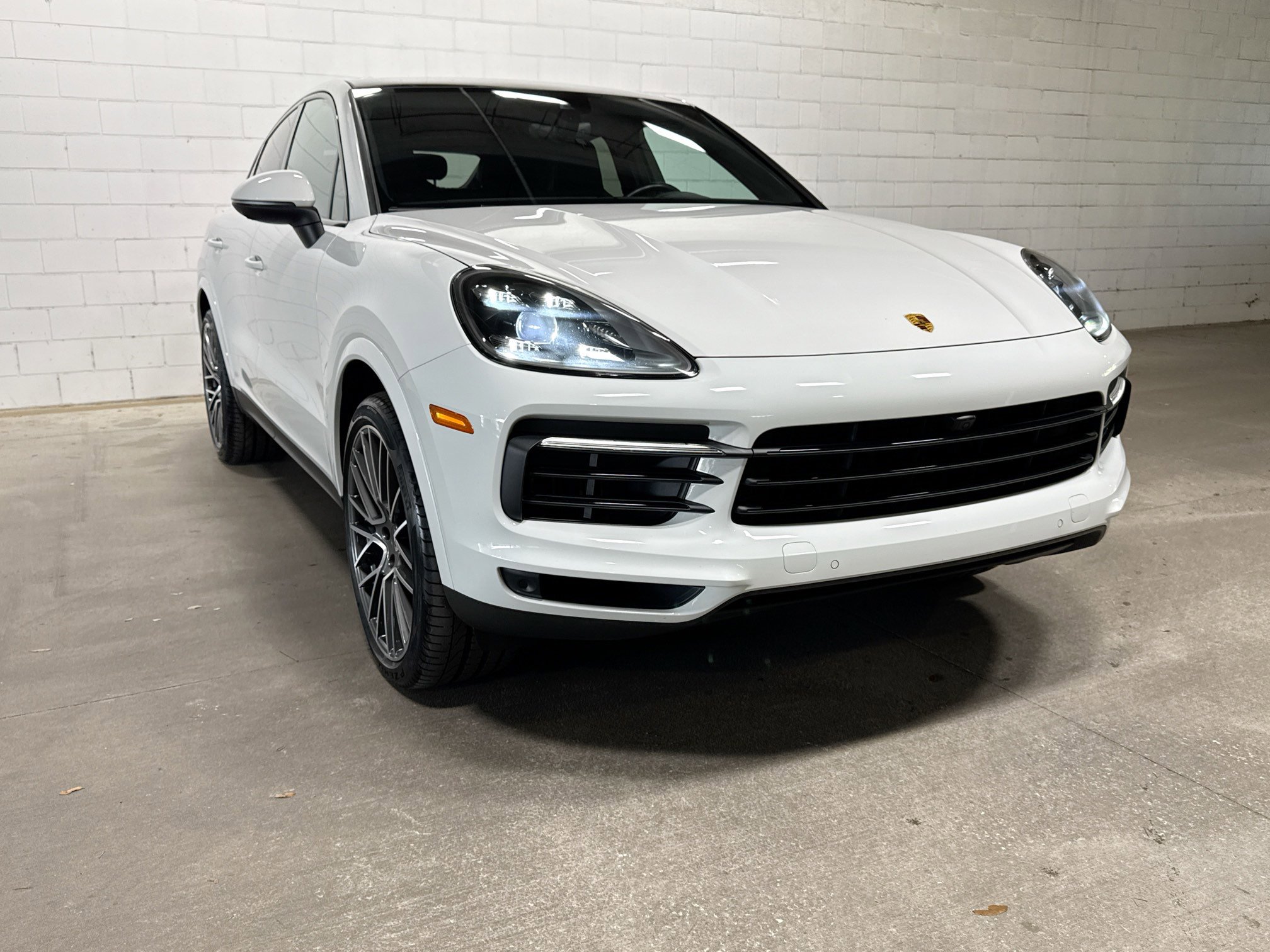 Certified 2022 Porsche Cayenne Coupe image 6
