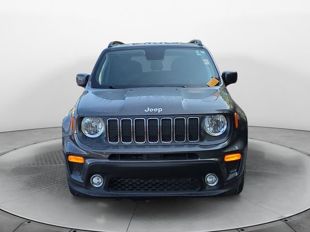 Used 2019 Jeep Renegade Latitude w/ Popular Equipment Group FWD image 8