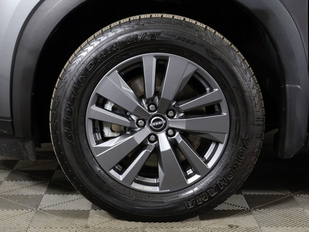 Used 2024 Nissan Pathfinder S image 19