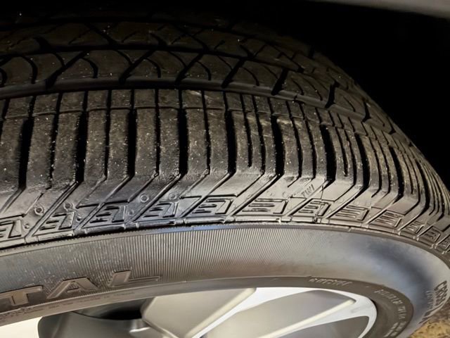 Used 2023 Lincoln Nautilus Reserve w/ Equipment Group 201A image 11