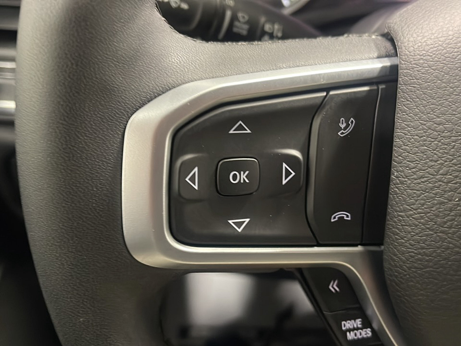Used 2025 RAM 1500 Big Horn AWD/4WD image 6