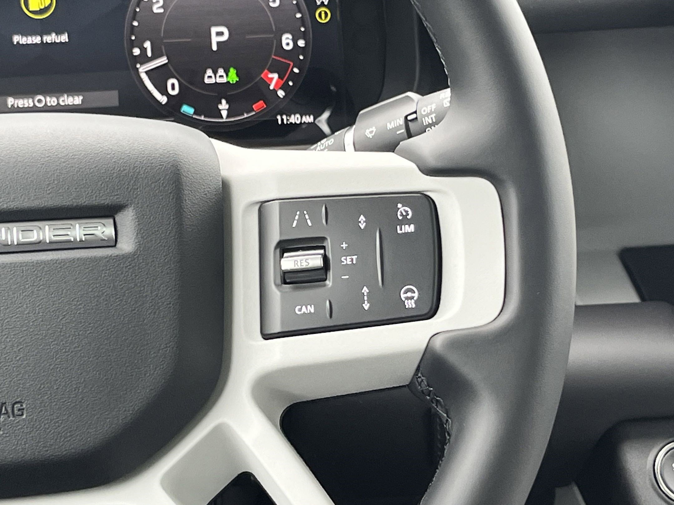 Used 2025 Land Rover Defender 110 S image 21