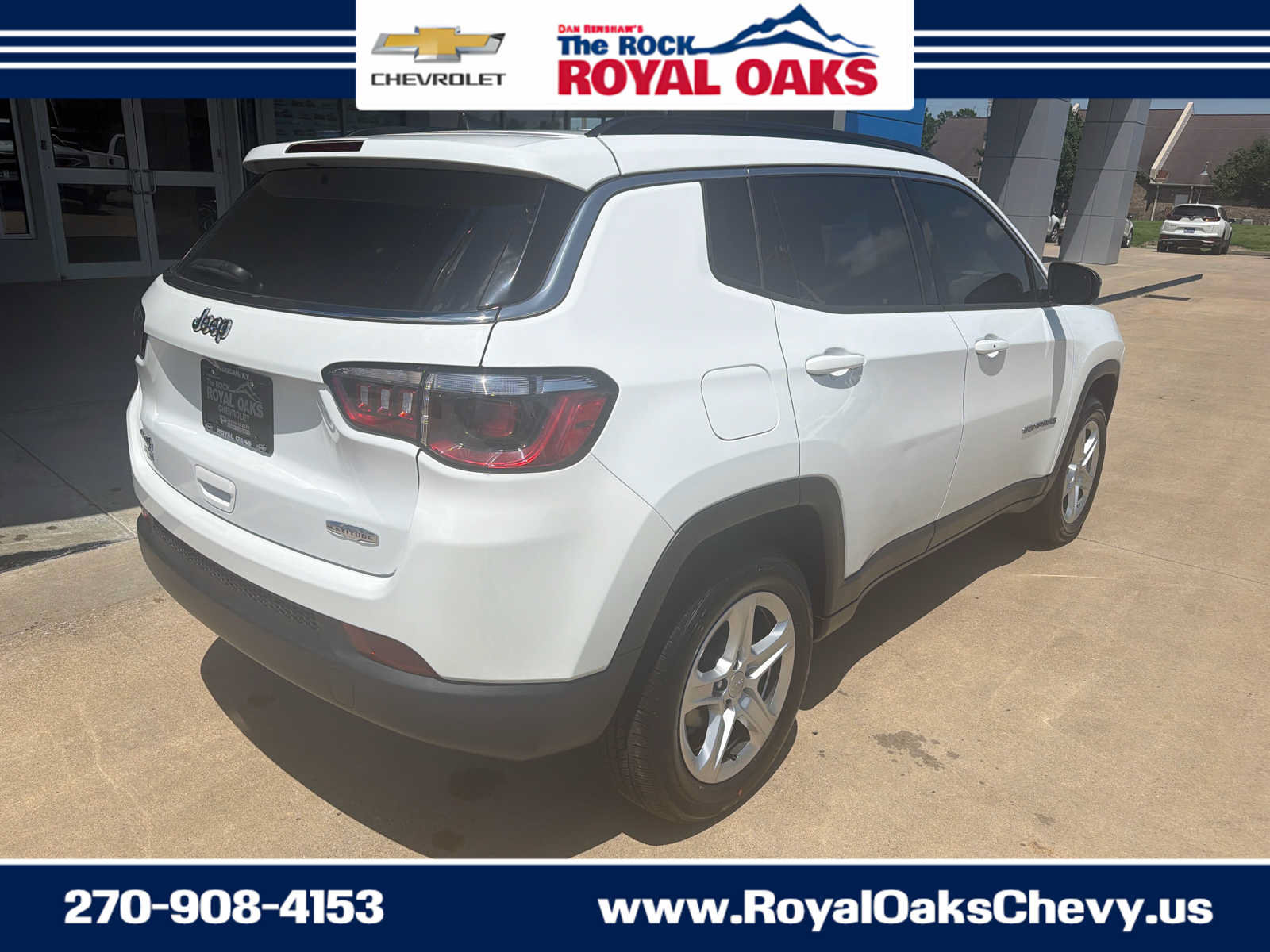 Used 2023 Jeep Compass Latitude AWD/4WD image 6