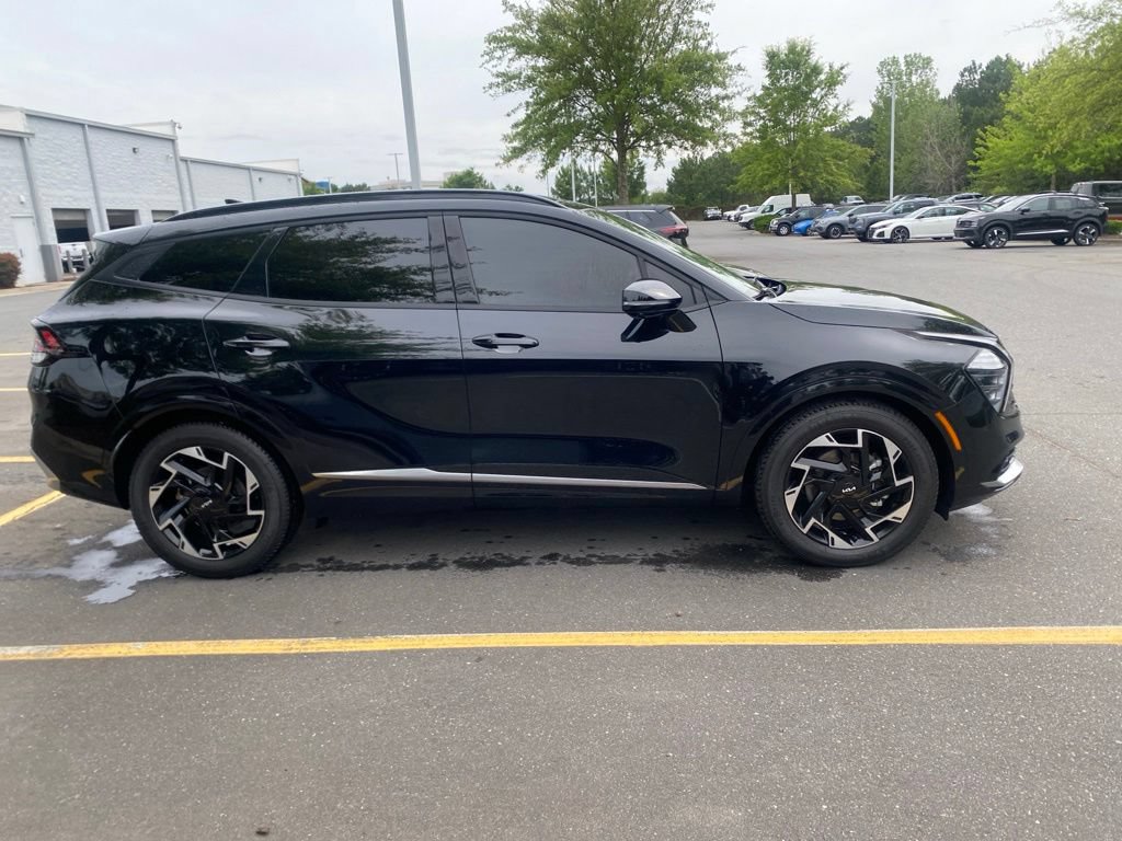 Used 2023 Kia Sportage SX FWD image 2