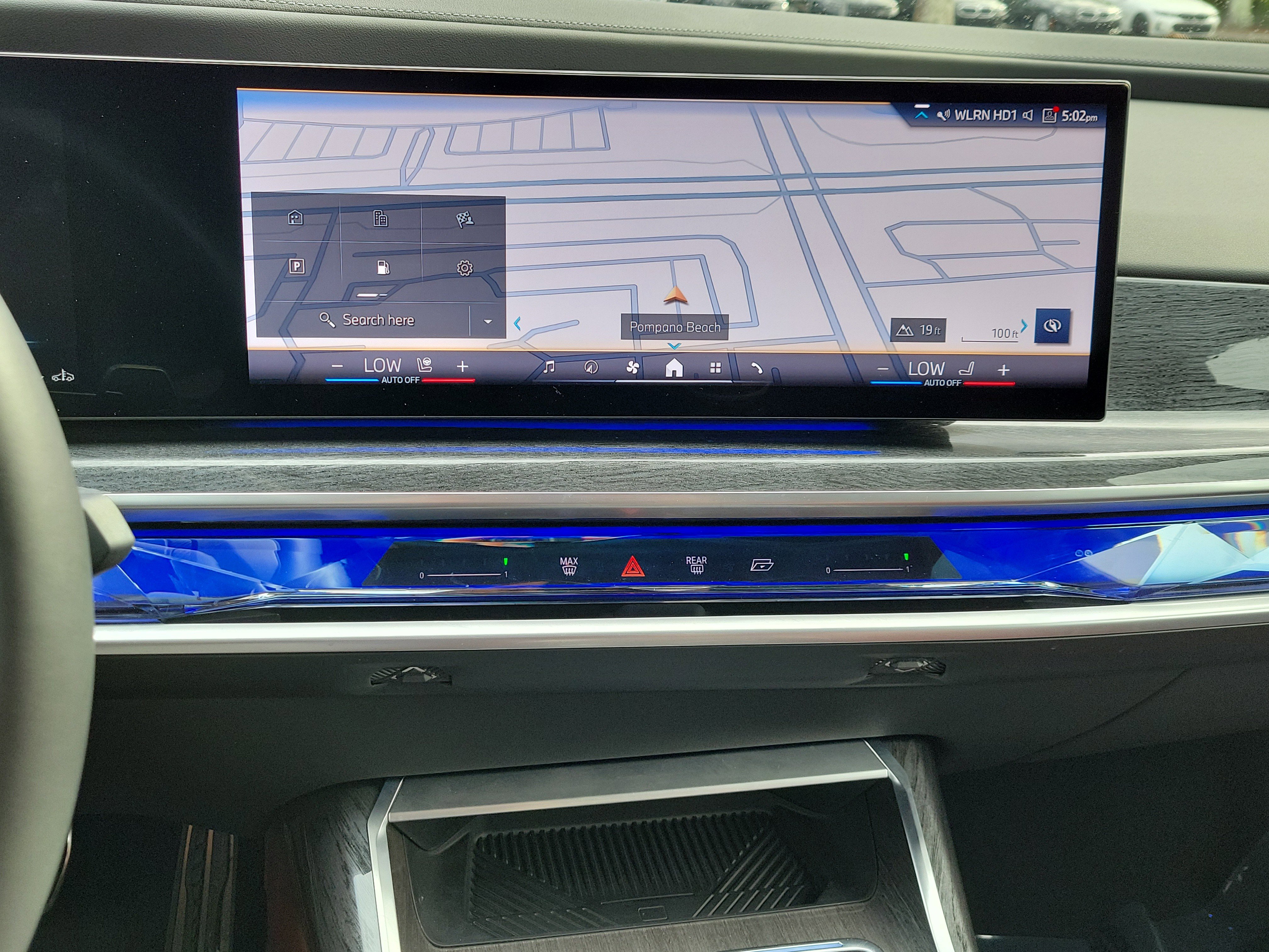 Certified 2024 BMW 760i xDrive w/ Executive Package image 22