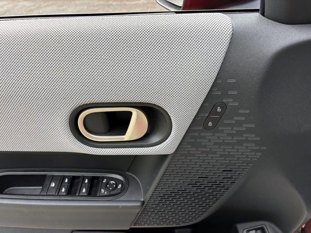 Certified 2025 MINI Cooper S image 12