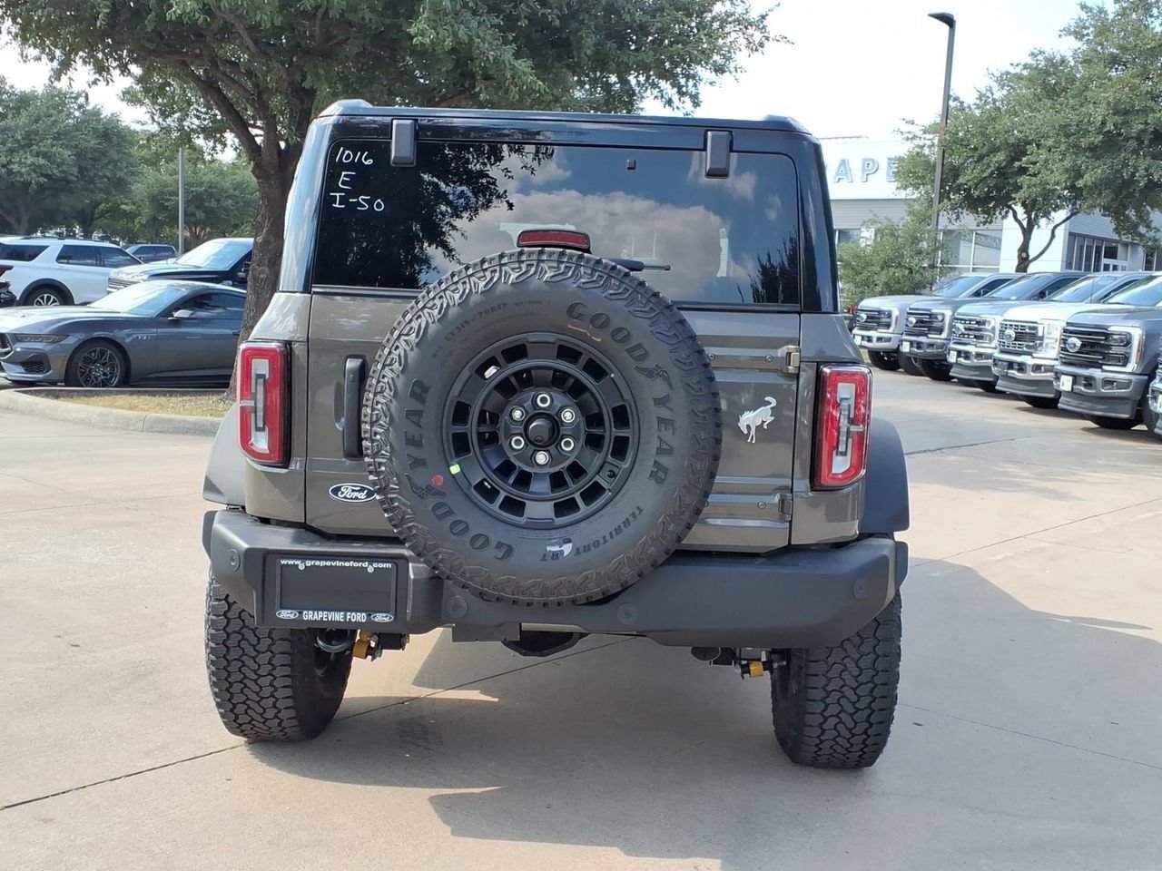 New 2026 Ford Bronco Outer Banks w/ Sasquatch Package AWD/4WD image 5