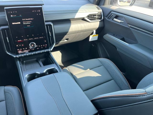 New 2026 GMC Acadia AT4 w/ Super Cruise Package AWD/4WD image 18
