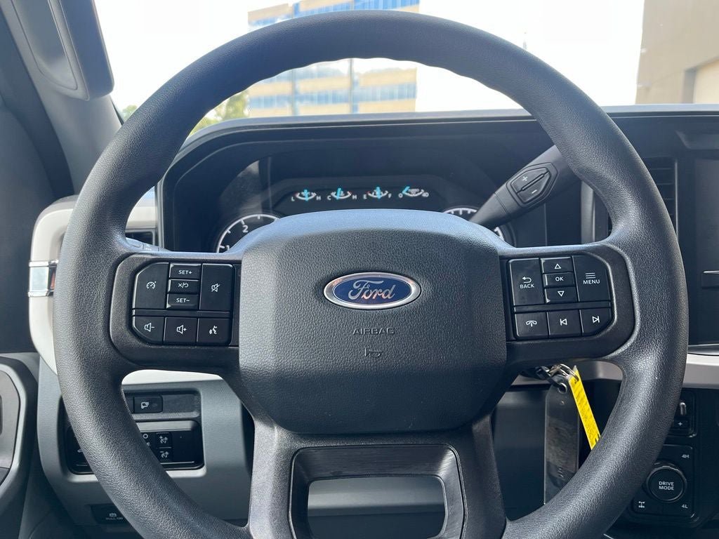 Used 2024 Ford F350 XLT w/ FX4 Off-Road Package AWD/4WD image 20