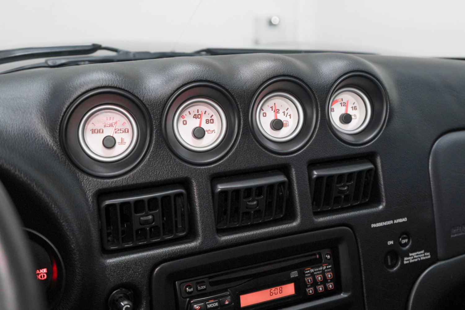 Used 2002 Dodge Viper GTS RWD image 43