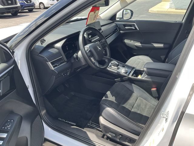 Used 2024 Mitsubishi Outlander SE AWD/4WD image 8
