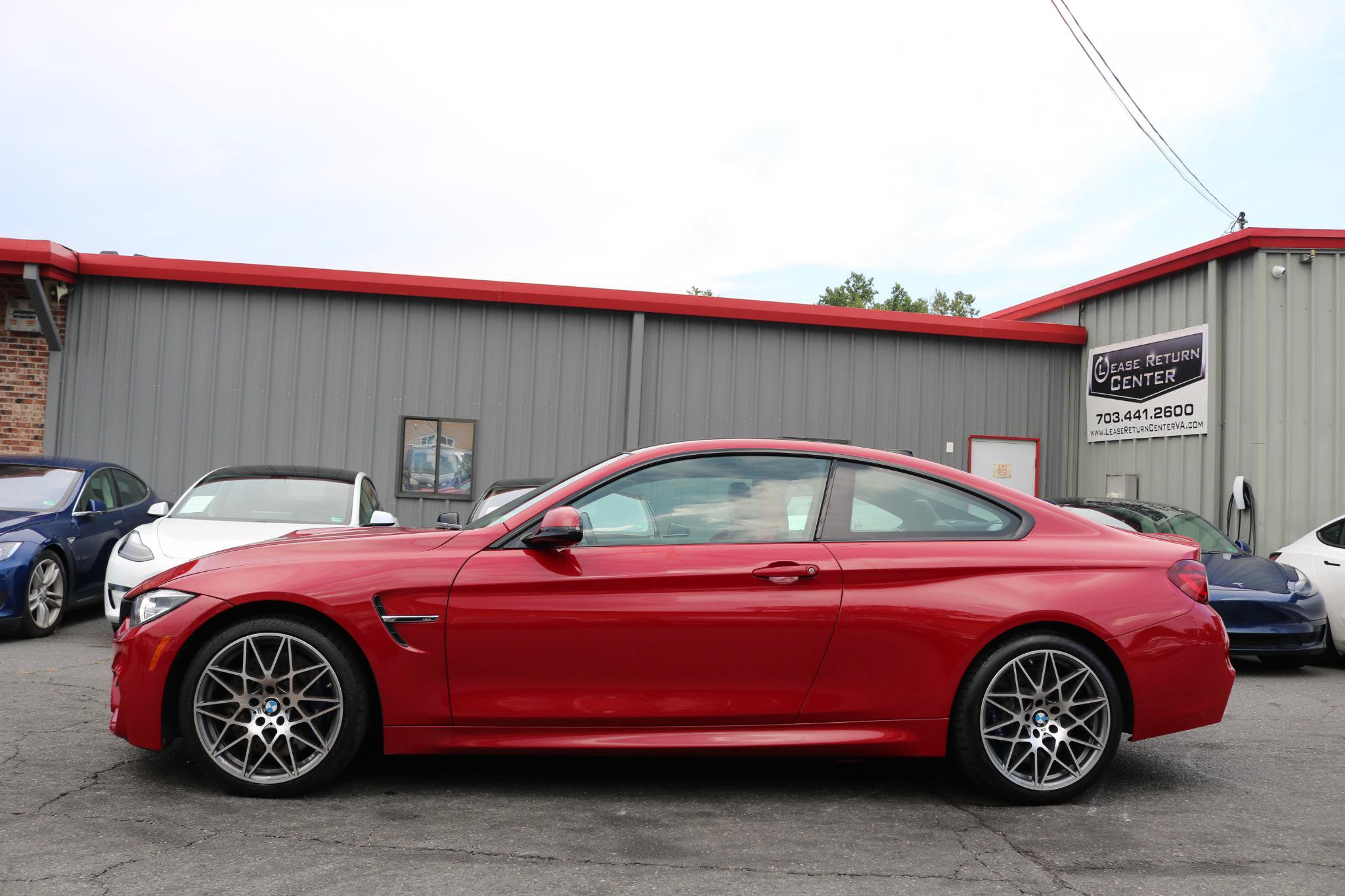 Used 2020 BMW M4 Coupe w/ Competition Package RWD image 4