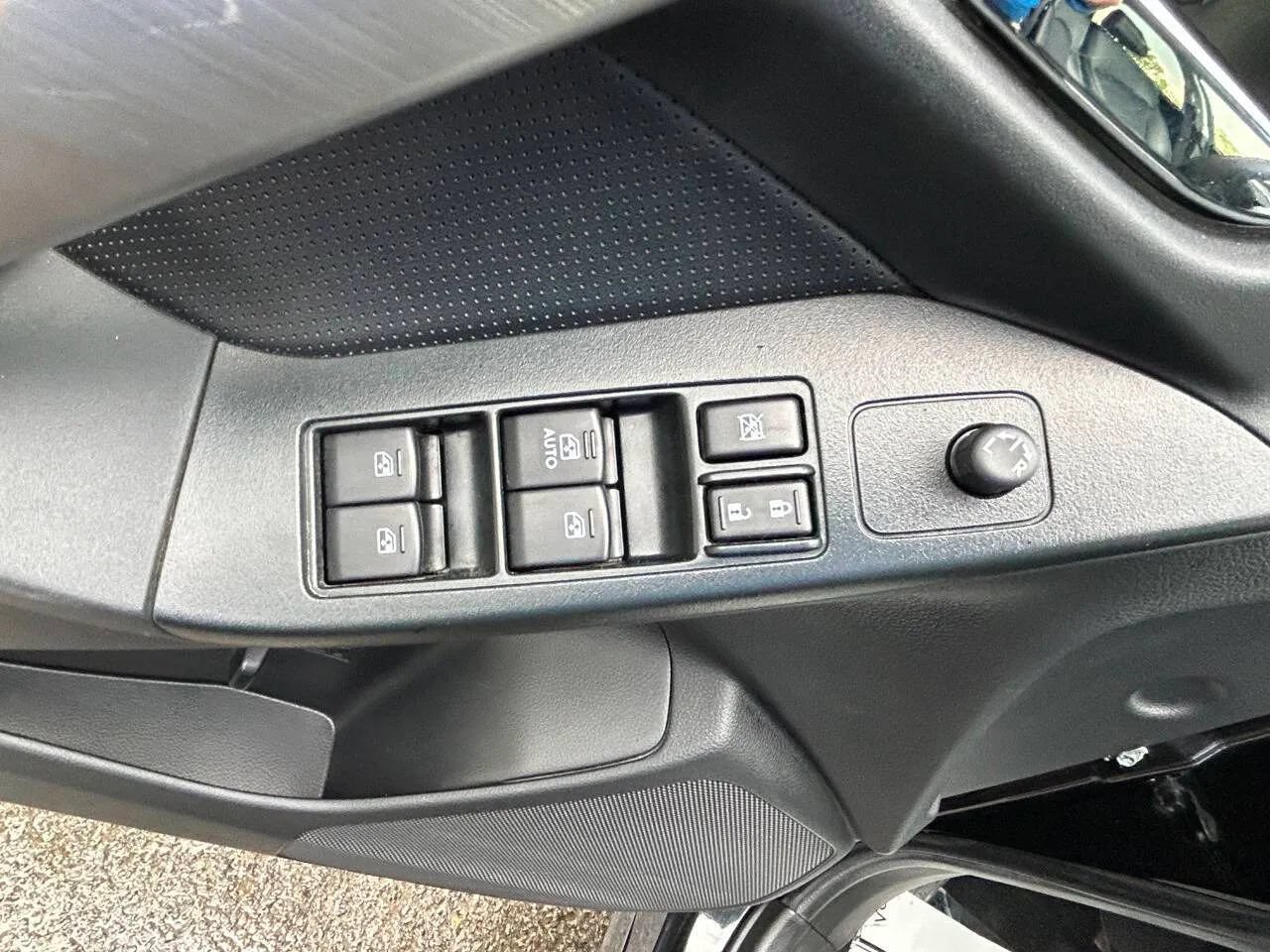 Used 2016 Subaru Forester 2.0XT Premium AWD/4WD image 17