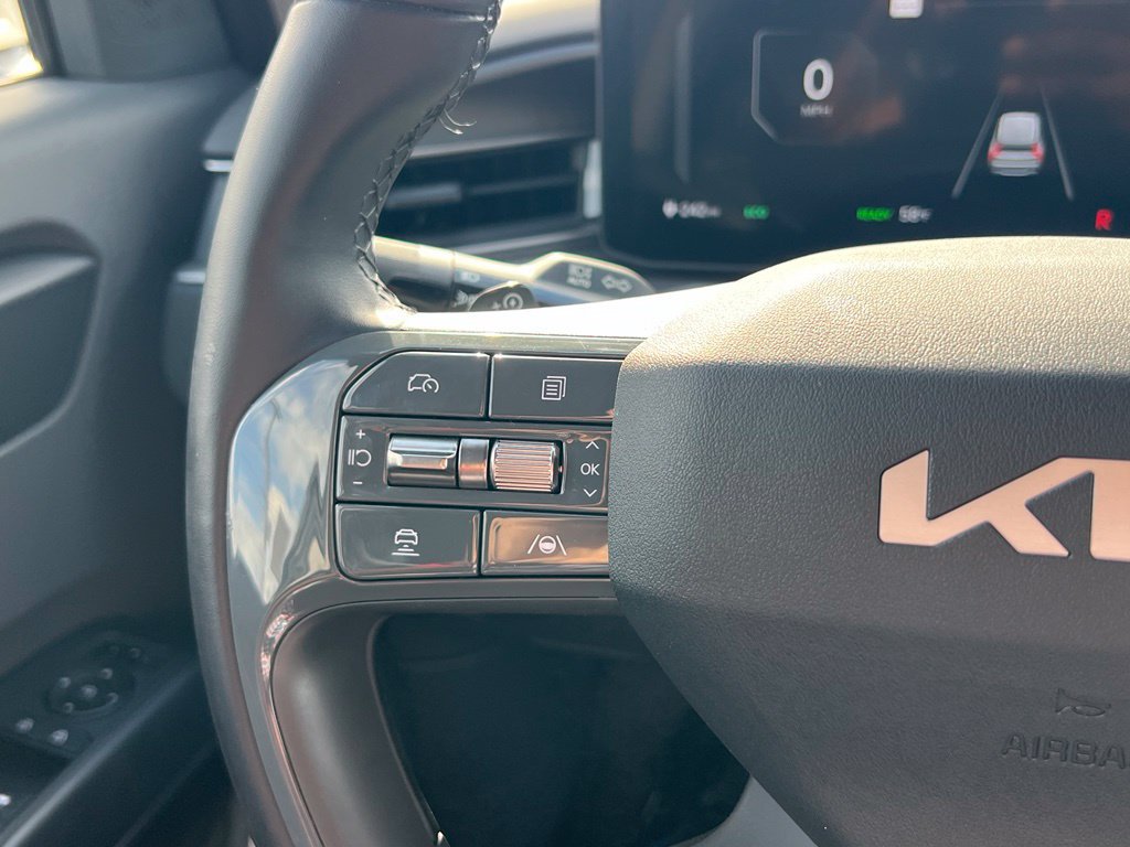 Certified 2024 Kia EV9 Light Long Range RWD image 19