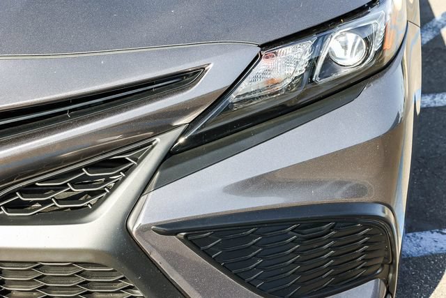 Used 2024 Toyota Camry SE FWD image 10