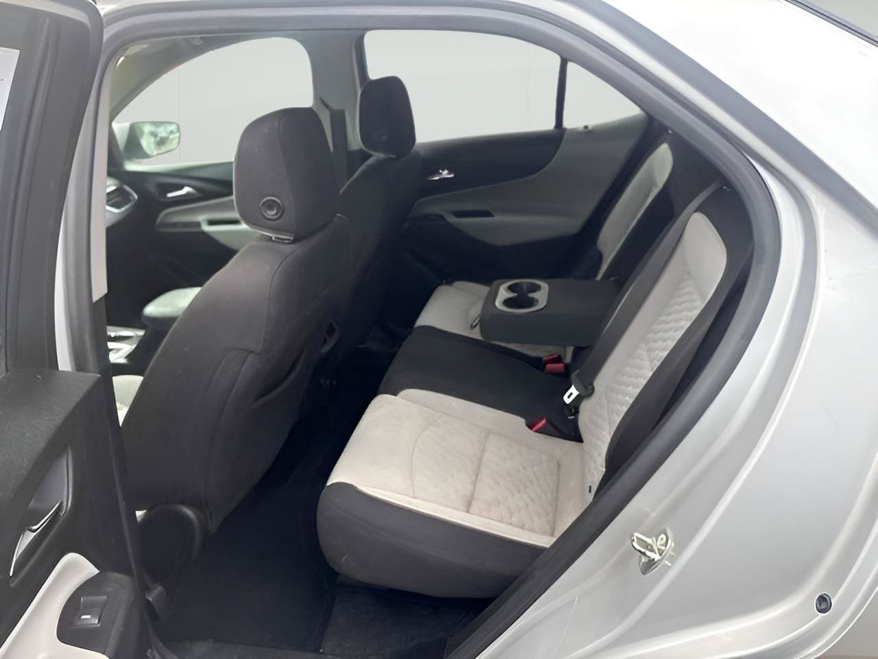 Used 2019 Chevrolet Equinox LT FWD image 25