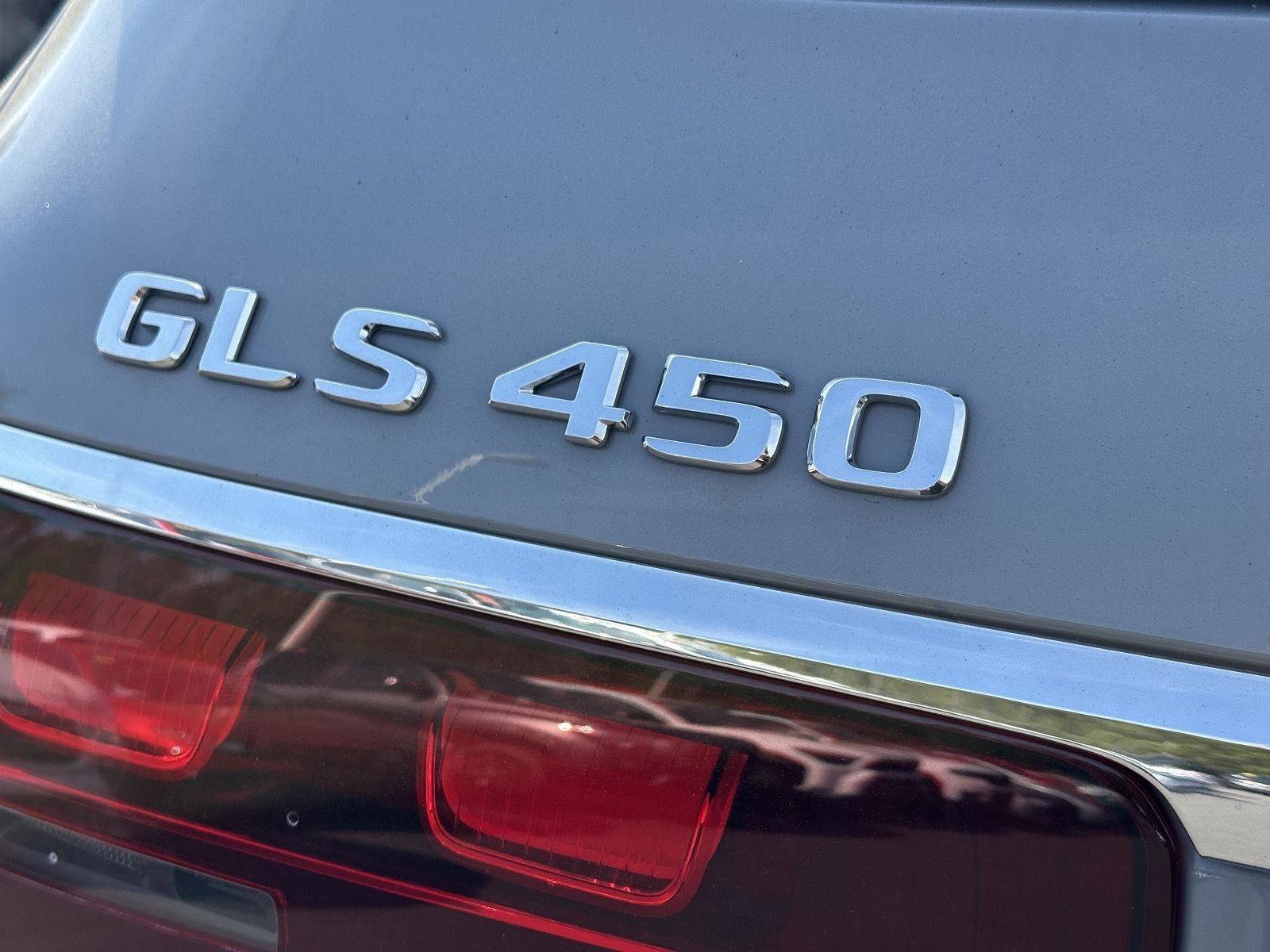 Used 2025 Mercedes-Benz GLS 450 4MATIC image 10