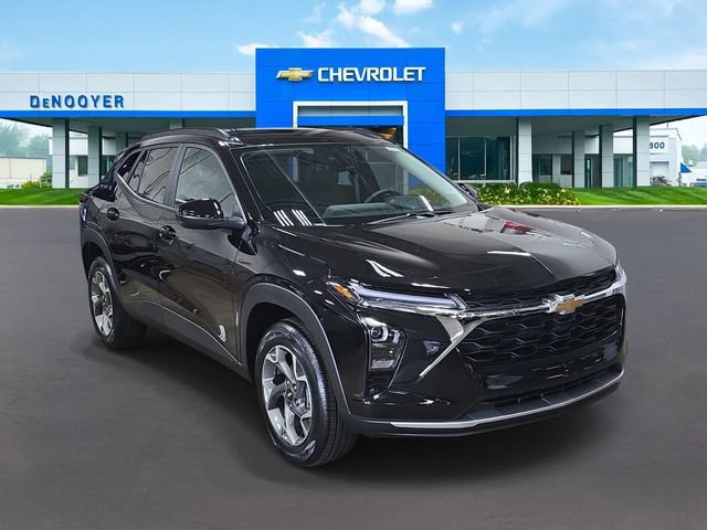 New 2026 Chevrolet Trax LT w/ Driver Confidence Package FWD image 4