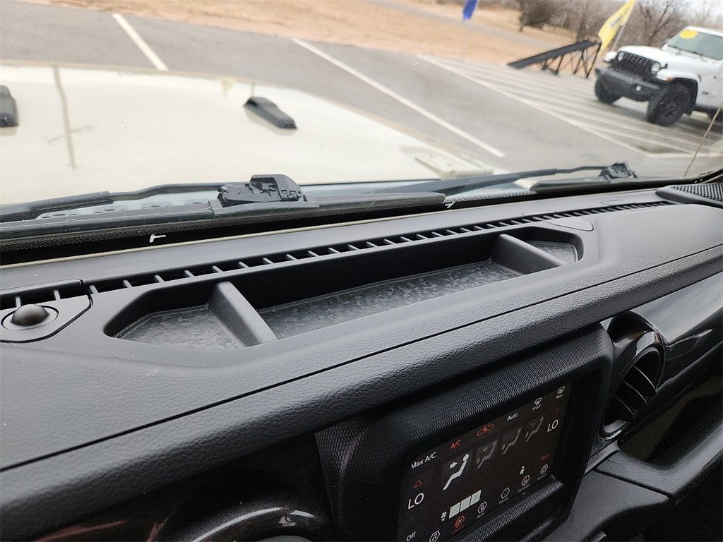 Used 2022 Jeep Gladiator Sport image 30