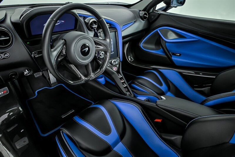 Used 2019 McLaren 720S Performance RWD image 22