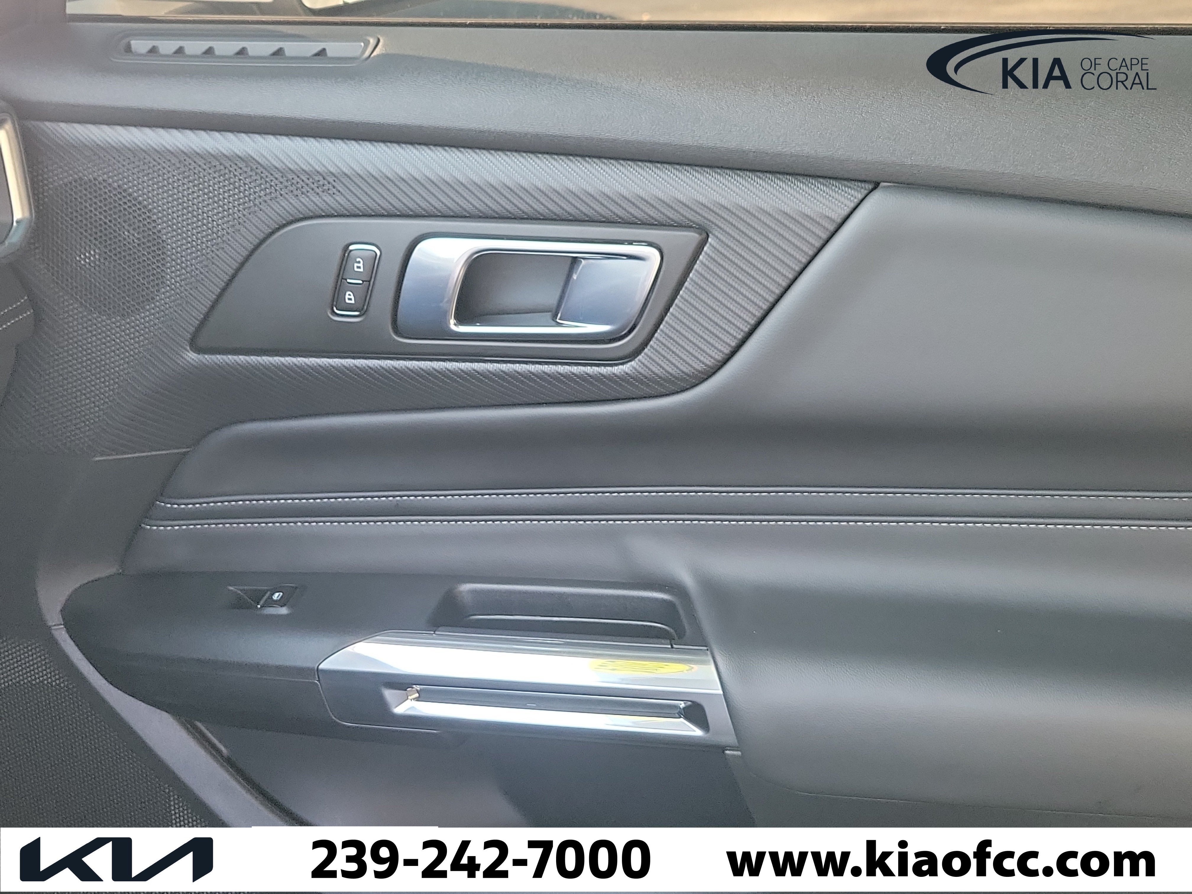 Used 2024 Ford Mustang GT Premium RWD image 28