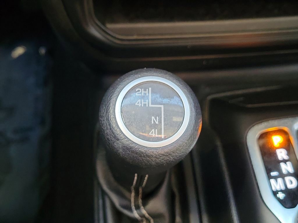 Used 2019 Jeep Wrangler Unlimited Sahara image 41