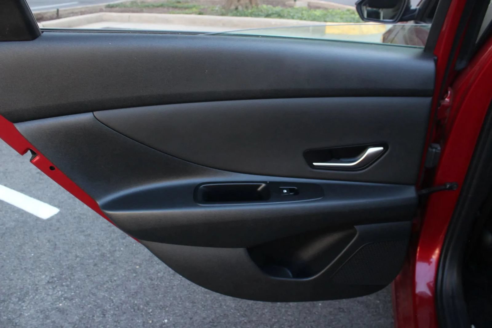 Used 2025 Hyundai Elantra SEL FWD image 18