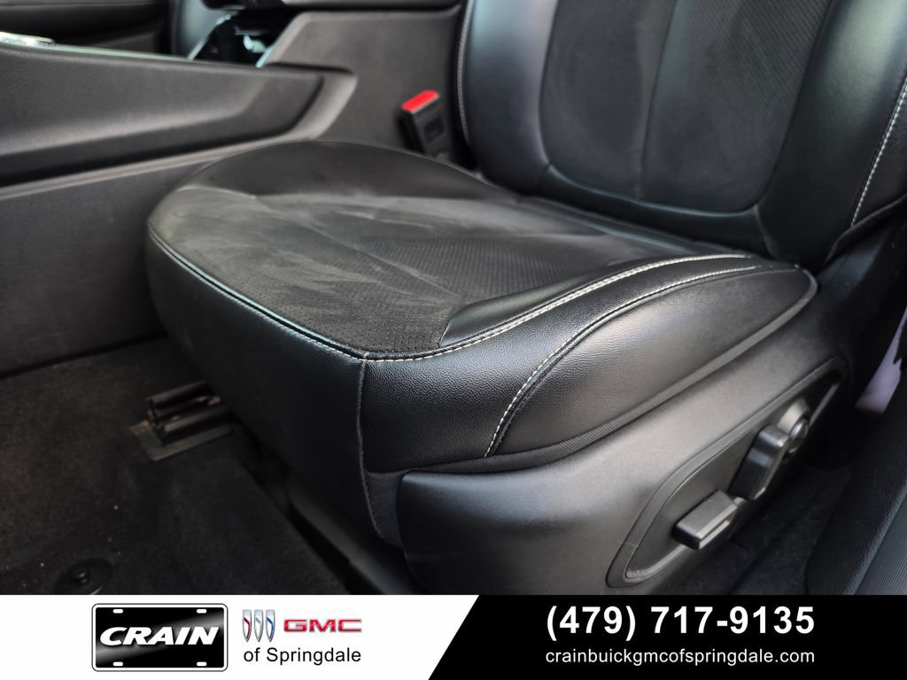 Used 2023 Jeep Grand Cherokee L Laredo AWD/4WD image 23