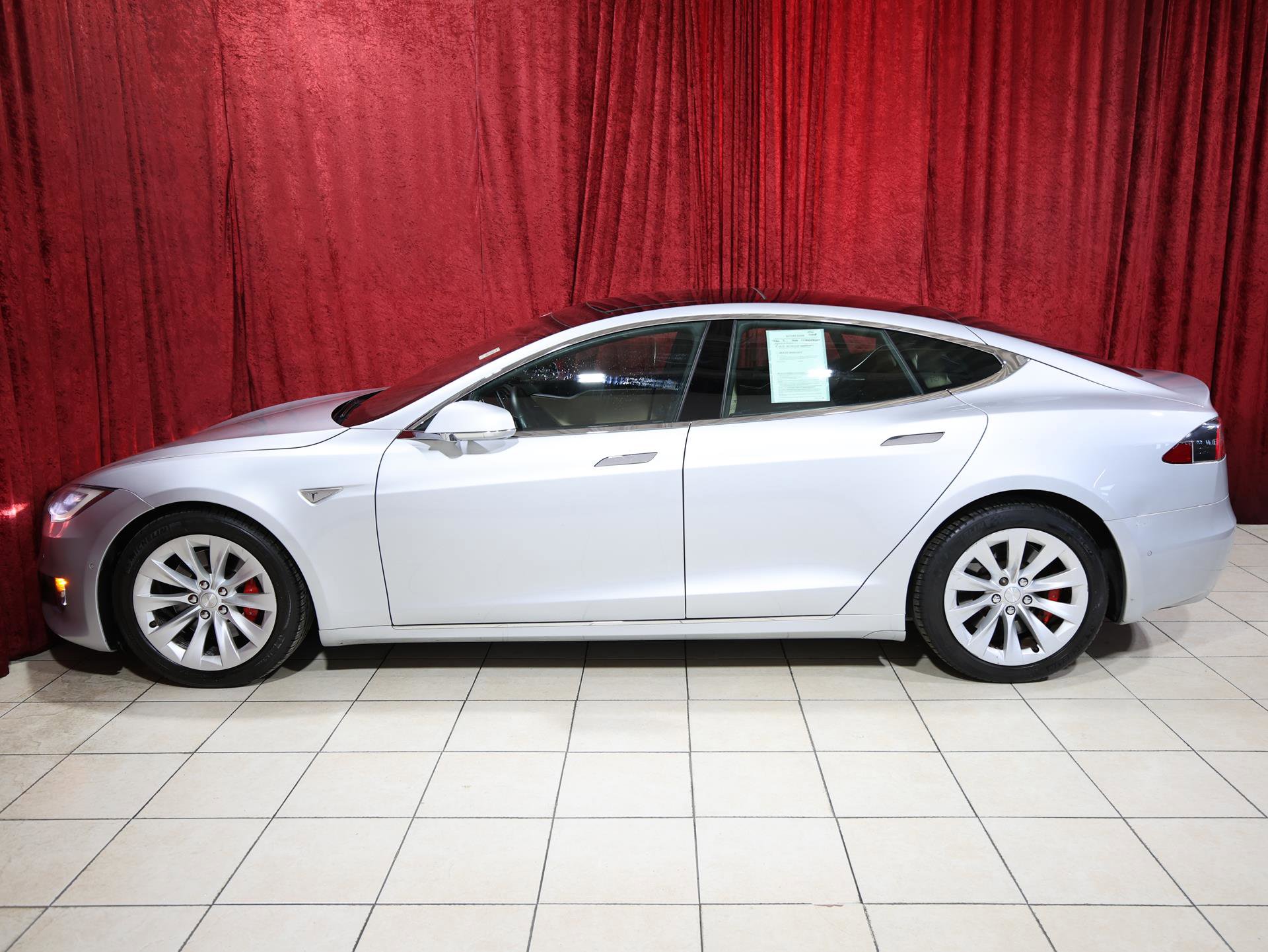 Used 2016 Tesla Model S P90D image 4