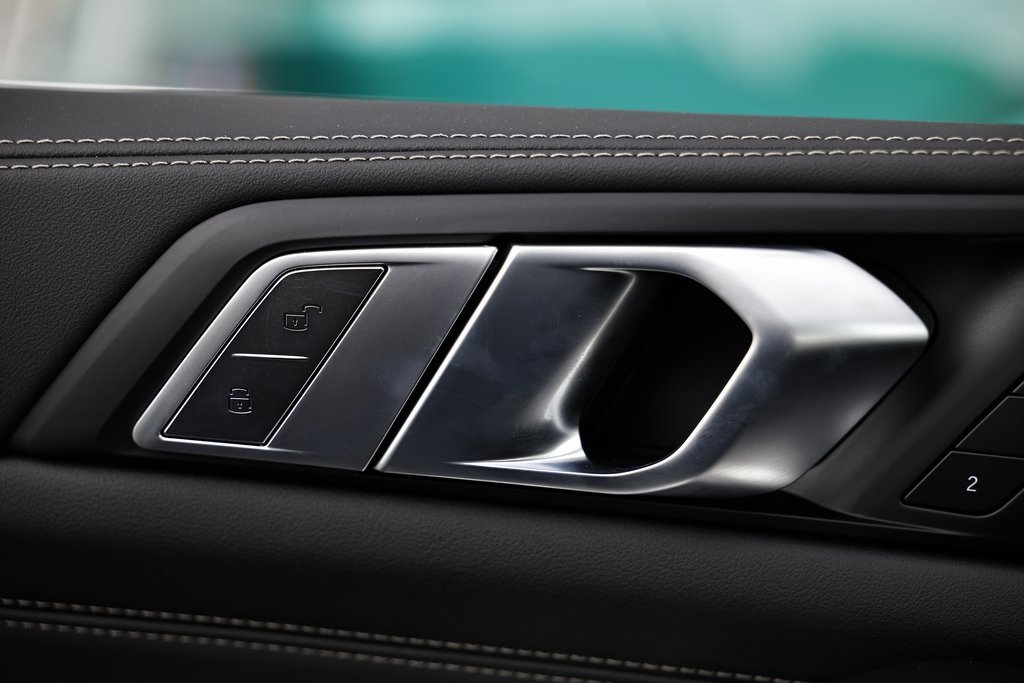 New 2026 BMW X7 xDrive40i w/ Premium Package image 14
