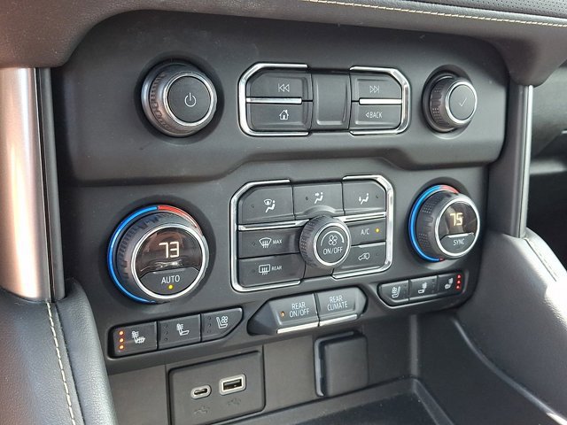 Used 2021 Chevrolet Tahoe Premier w/ Premium Package AWD/4WD image 19