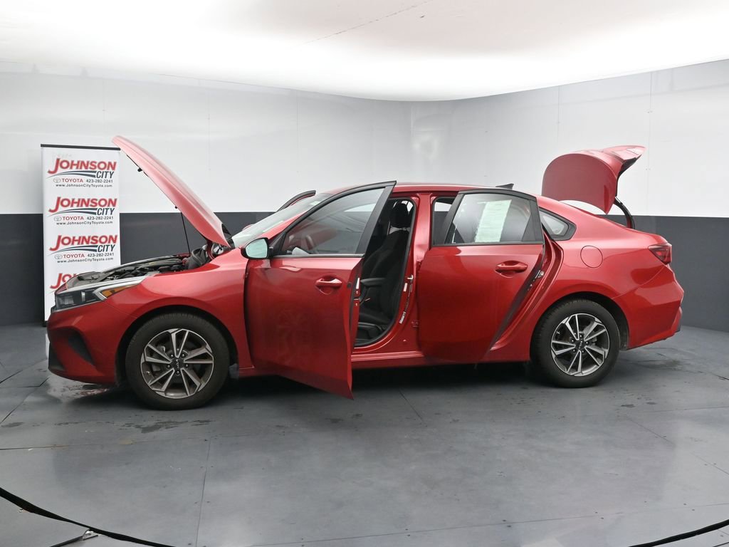 Used 2023 Kia Forte LXS FWD image 28