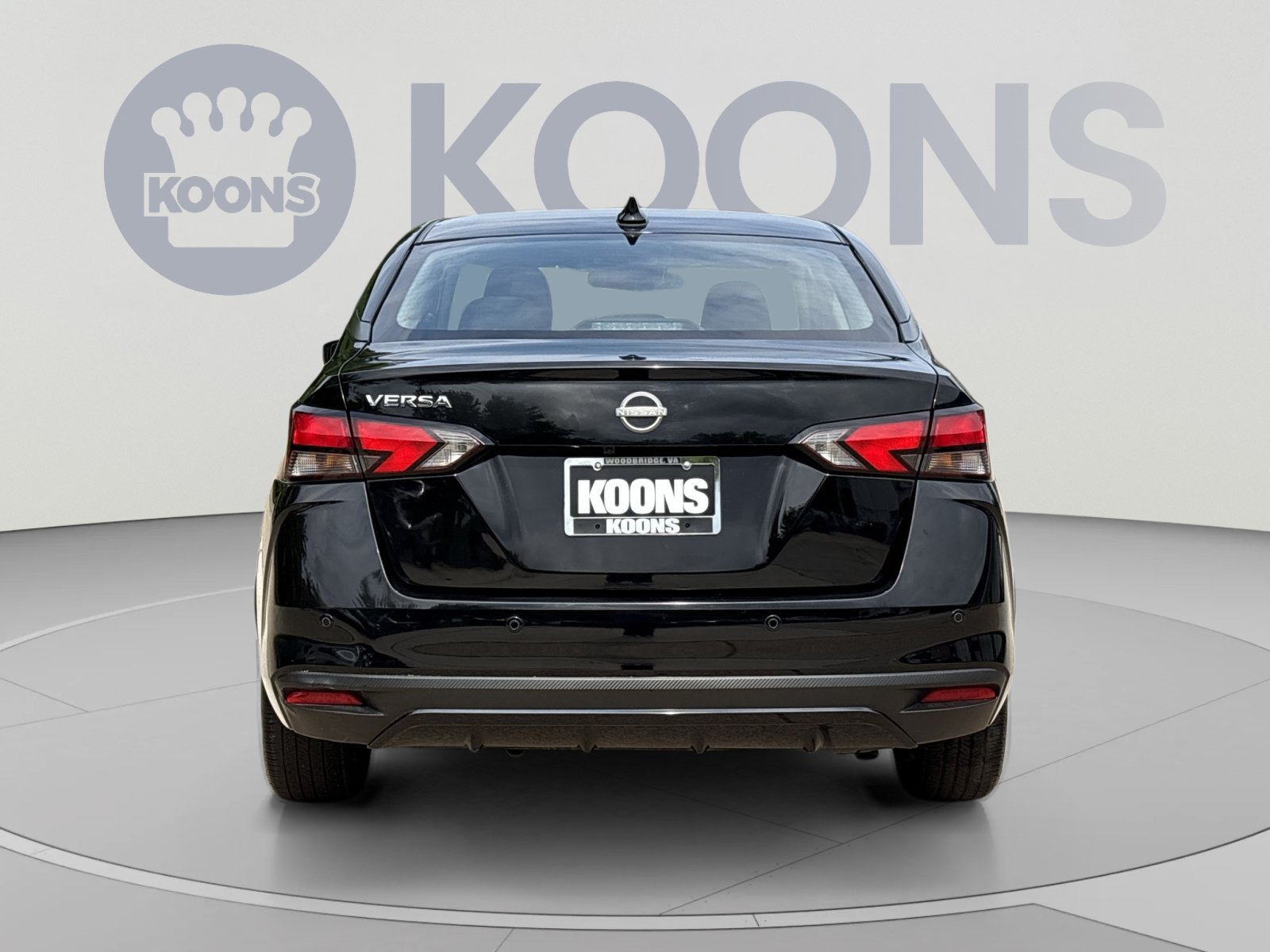 Used 2025 Nissan Versa SV FWD image 5