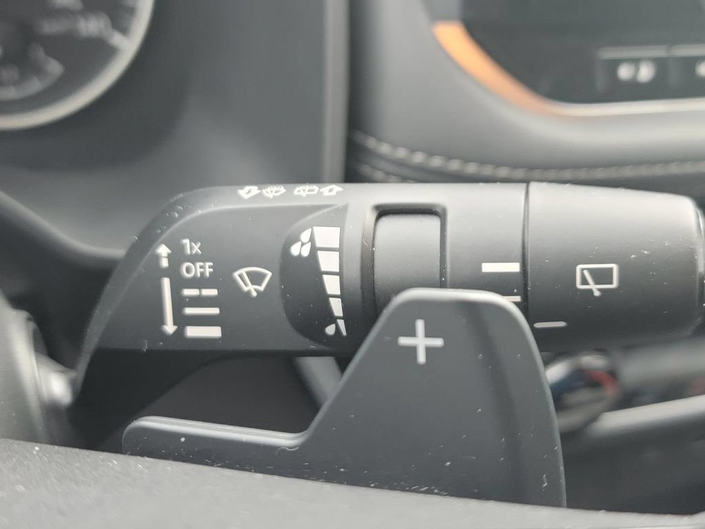 Used 2023 Nissan Rogue SL w/ SL Premium Package AWD/4WD image 18