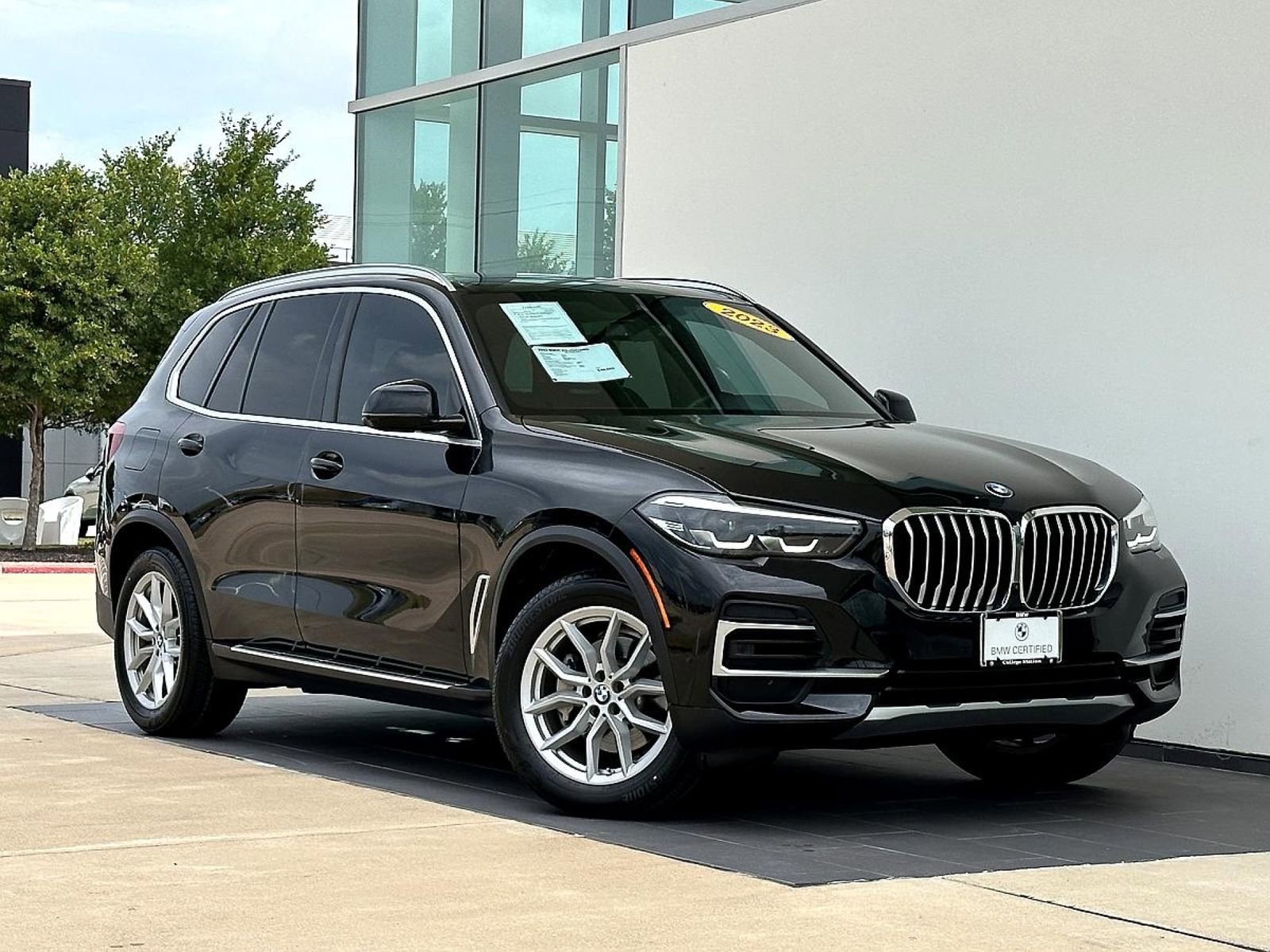 Certified 2023 BMW X5 sDrive40i w/ Premium Package
