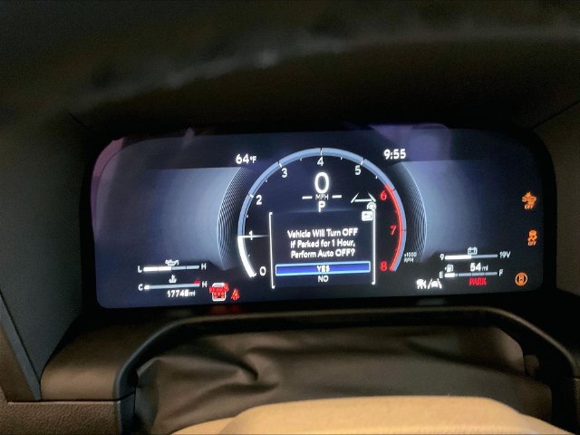 Used 2025 Lexus GX 550 w/ Accessory Package (2T) AWD/4WD image 24