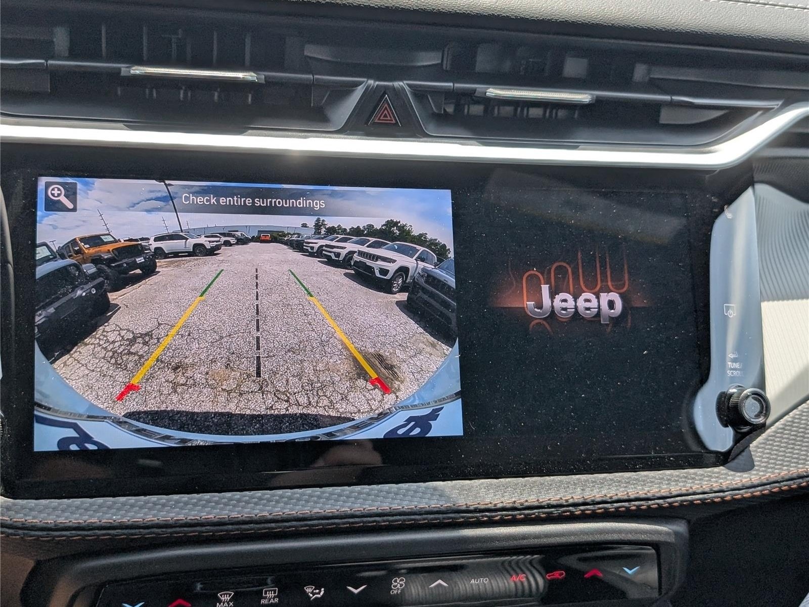 New 2026 Jeep Cherokee Limited AWD/4WD image 28