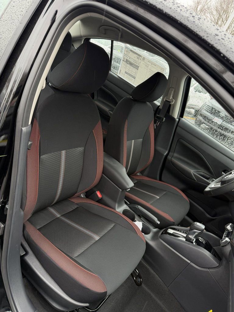 New 2025 Nissan Versa SR image 28