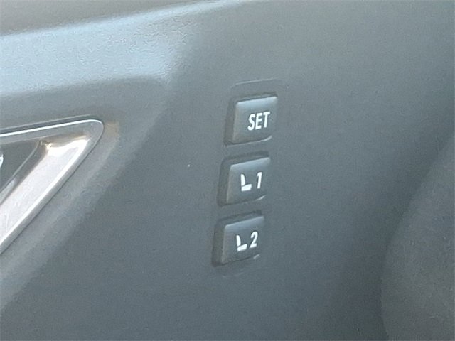 Used 2020 Subaru Ascent Limited w/ Technology Package image 29