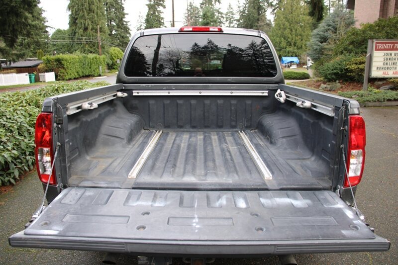 Used 2006 Nissan Frontier SE w/ (P01) Power Pkg RWD image 15