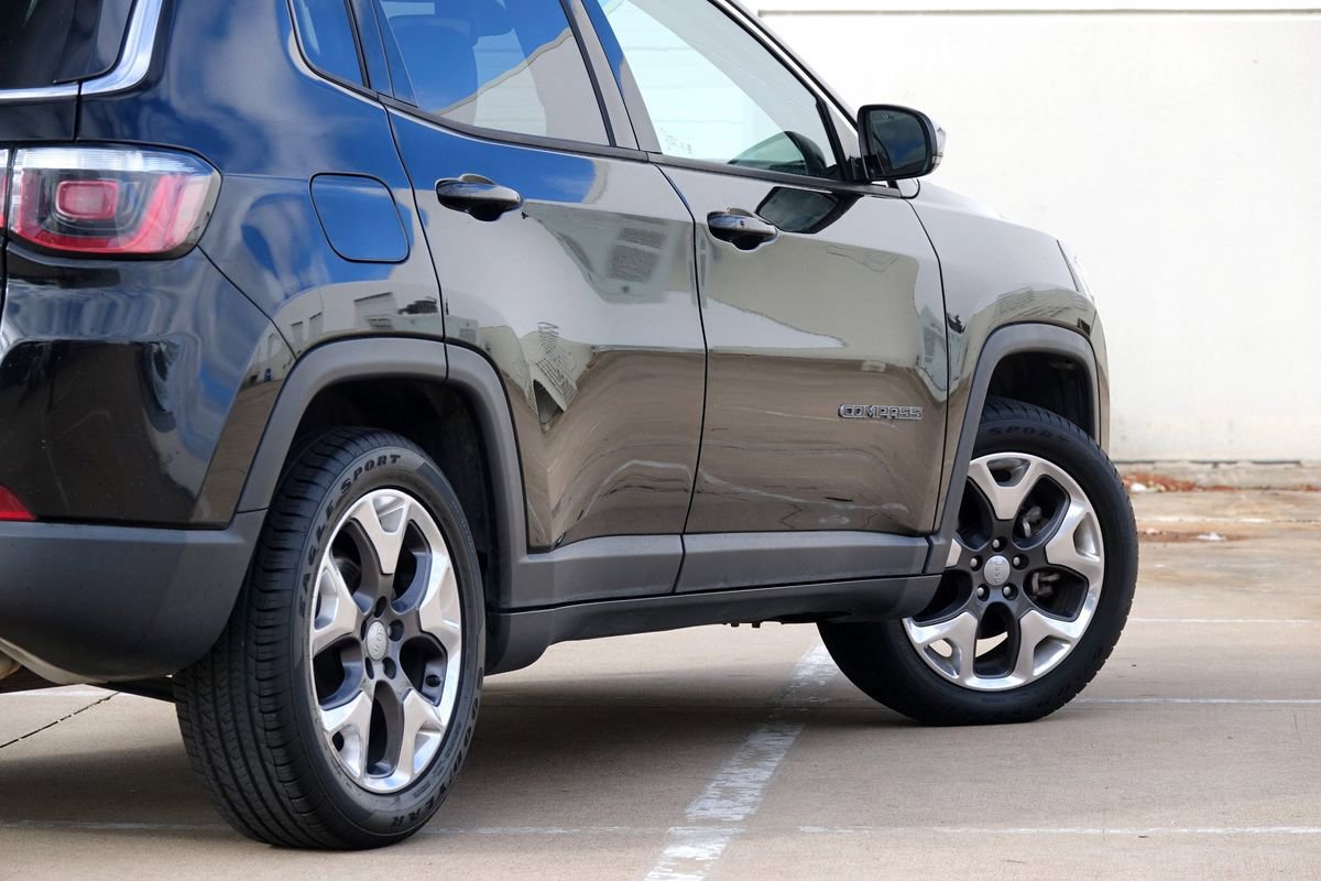 Used 2019 Jeep Compass Limited image 33
