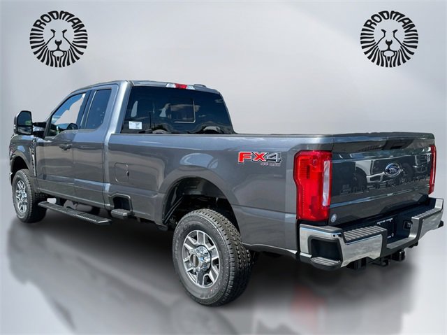 New 2025 Ford F350 XLT w/ FX4 Off-Road Package image 7